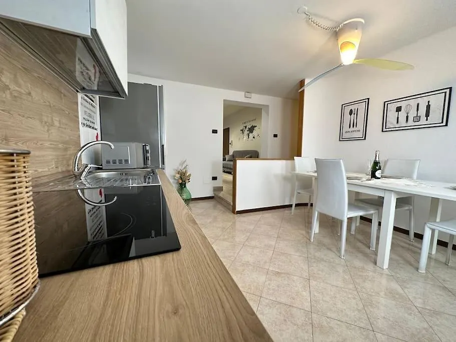 Marconi Suite Free Parking / Near The Airport Bologna 0*,